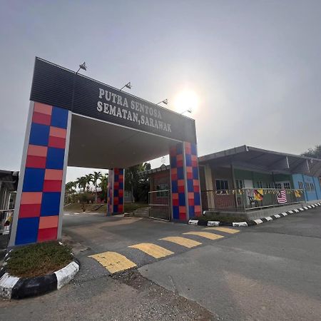 Putra Sentosa Retreat Camp, Sematan Hotel Exterior photo