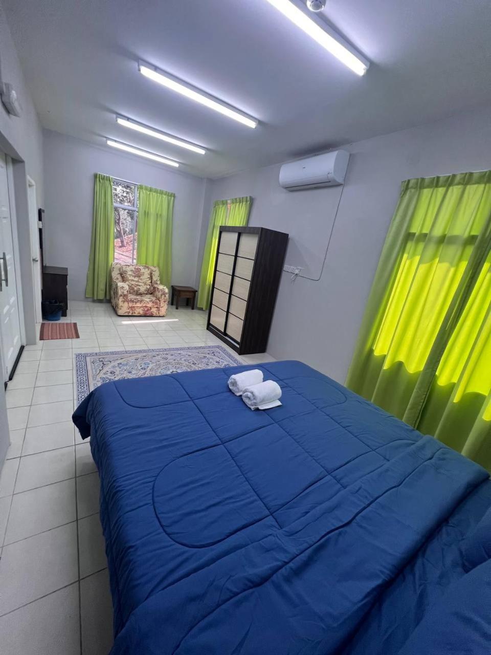Putra Sentosa Retreat Camp, Sematan Hotel Room photo